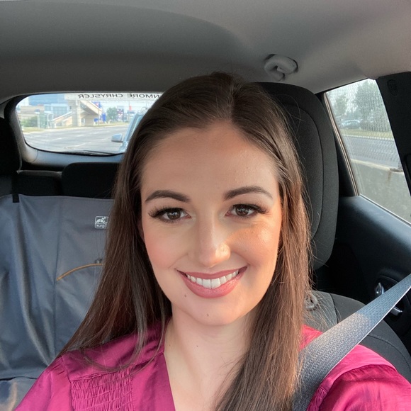 Meet your Posher, Erica - Picture 3 of 10